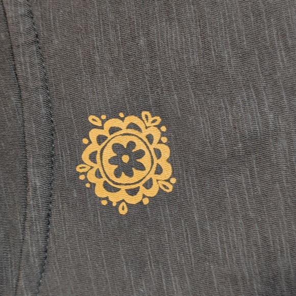 Natural Life Graphic Tee Top - Picture 6 of 7